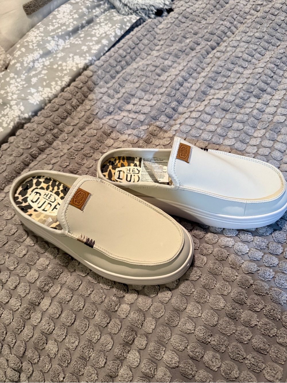 Hey Dude Austin lift leather mule shoes - Picture 4 of 10